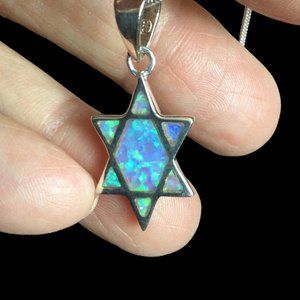 Silver Star of David w/Opals - 925 Sterling silver - 18 Inch chain